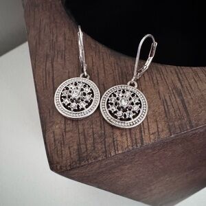 Avon Celli Vintage Silver Snowflake earrings